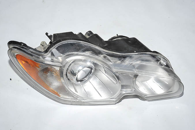 LEVORG ÇIKMA PARÇA 2009 ÖN FAR.JPG